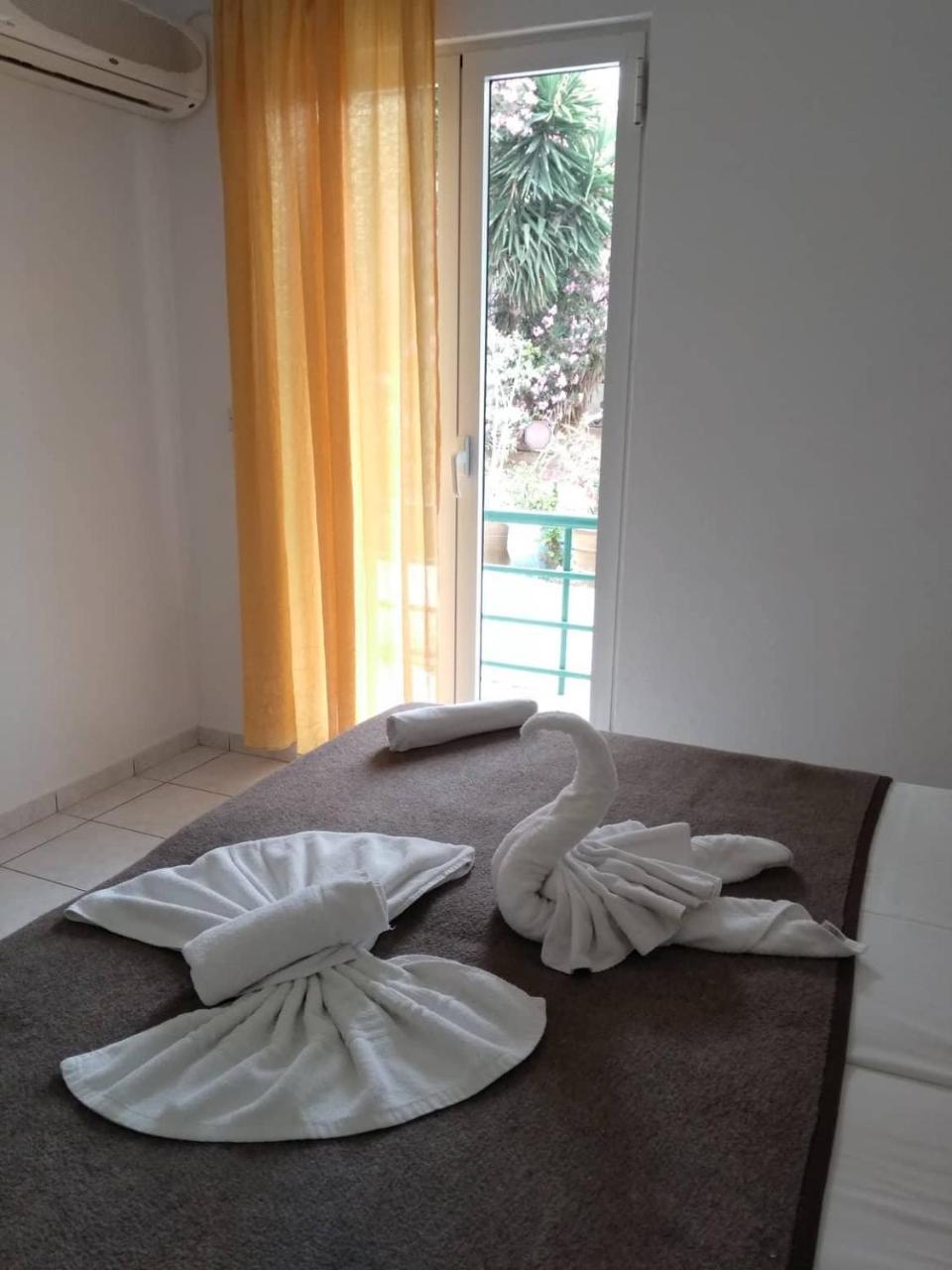 Appartamento Hiona Seaside Elounda Esterno foto